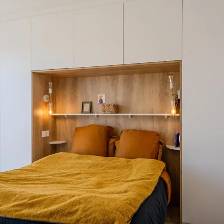 Apartment Avec Terrasse Et Vue *