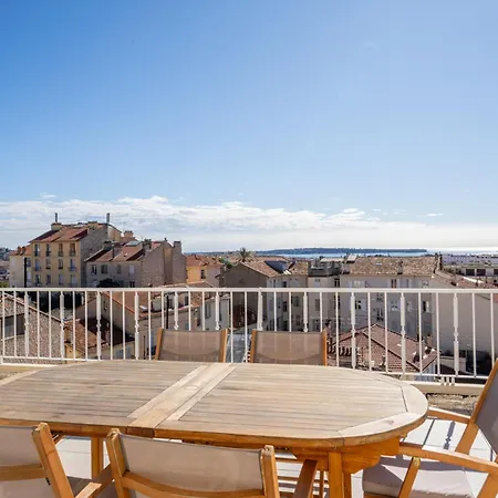 Apartment Avec Terrasse Et Vue