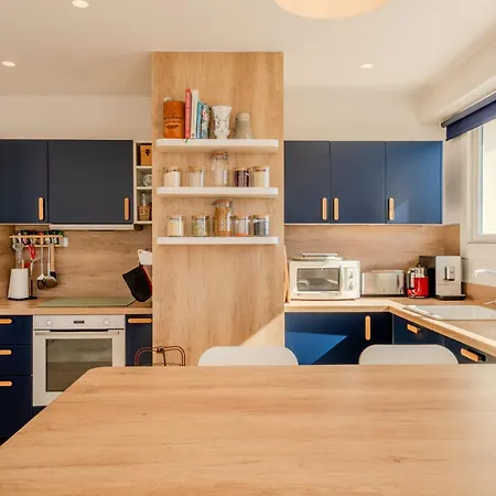 Avec Terrasse Et Vue