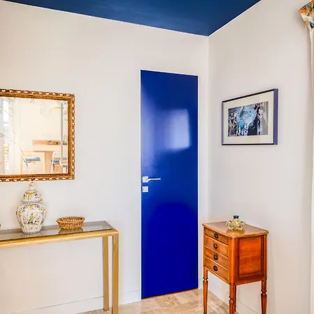 Avec Terrasse Et Vue