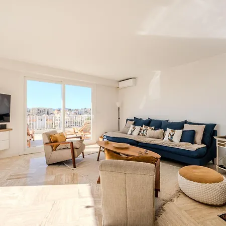 Avec Terrasse Et Vue *