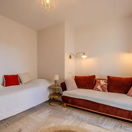 Avec Terrasse Et Vue