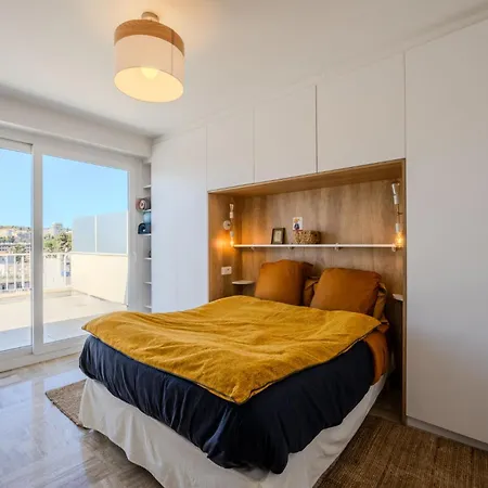 Avec Terrasse Et Vue * Cannes