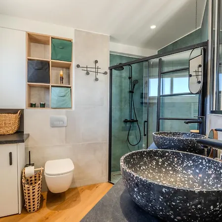 Apartamento Avec Terrasse Et Vue