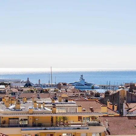 Avec Terrasse Et Vue *