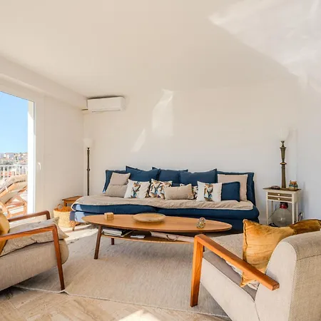 Avec Terrasse Et Vue