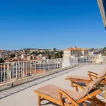 Avec Terrasse Et Vue
