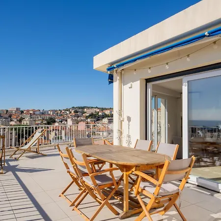 Avec Terrasse Et Vue Cannes